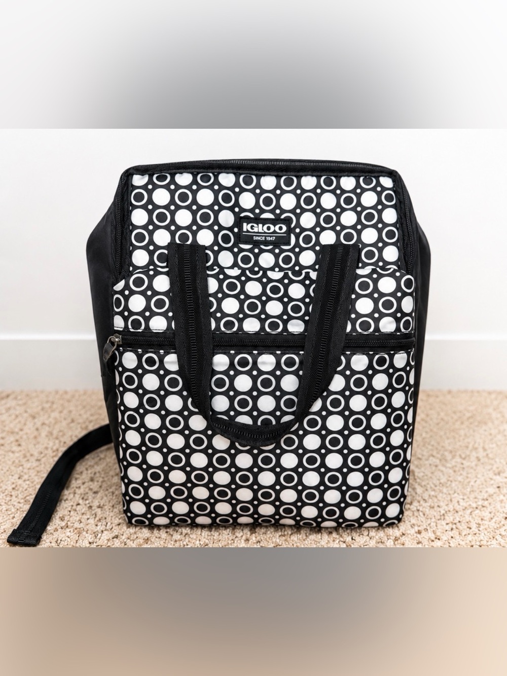 Igloo Black & White Circle-Print Insulated Tote